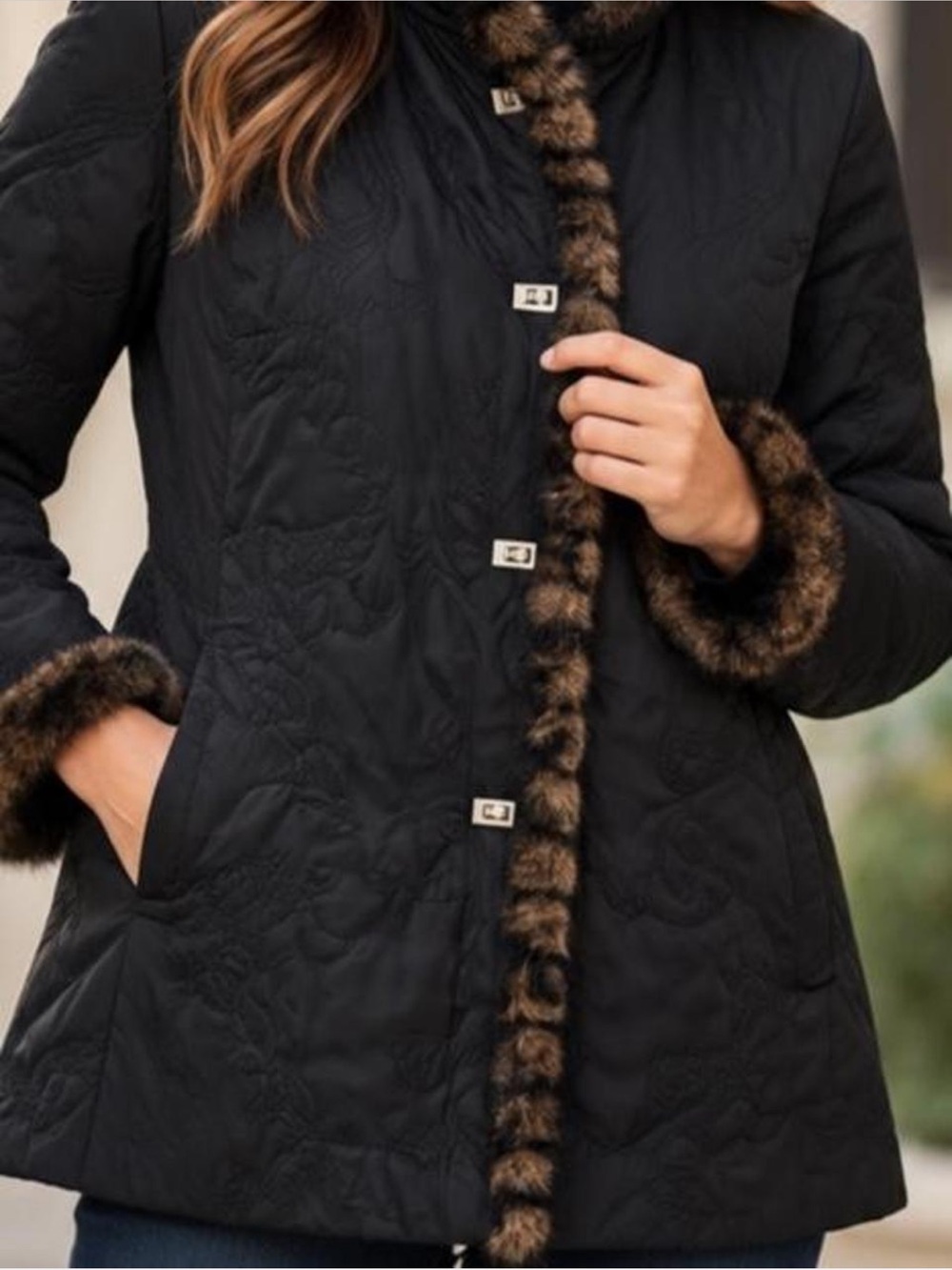 CAbi Black Quilted Faux-Fur Trim Coat – Women’s Size Medium